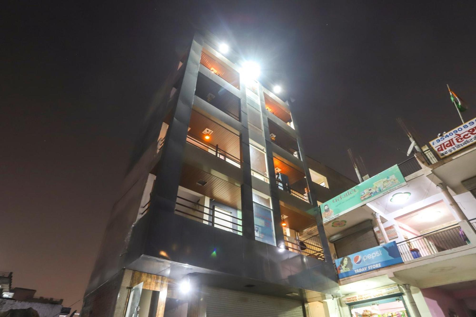 Oyo62106S.A公寓 Indirapuram 外观 照片